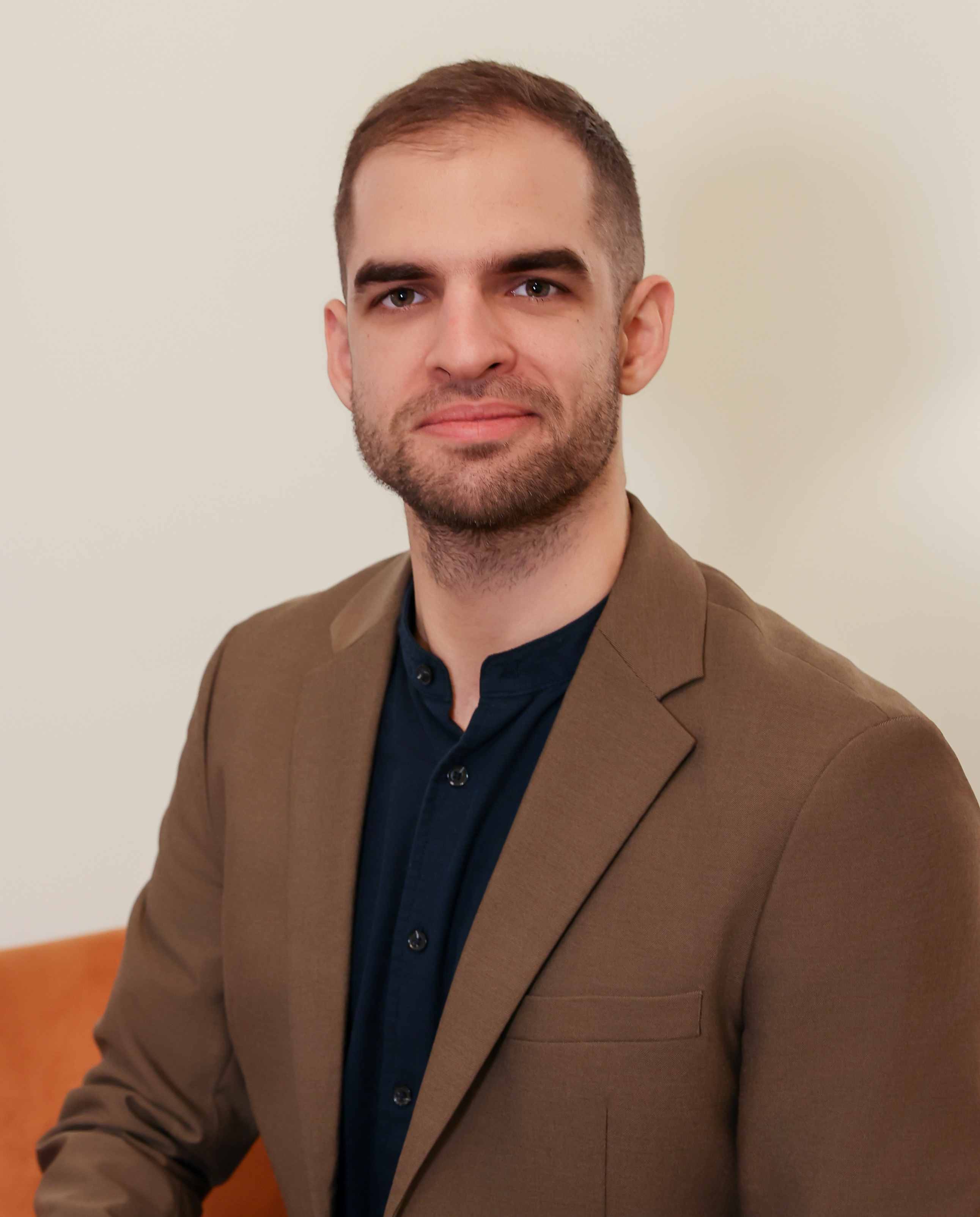 György Máté Módra, Psychologist, Complex Integrative Therapist in Training, Grief Counsellor, Grief Support Group Leader, Mediator